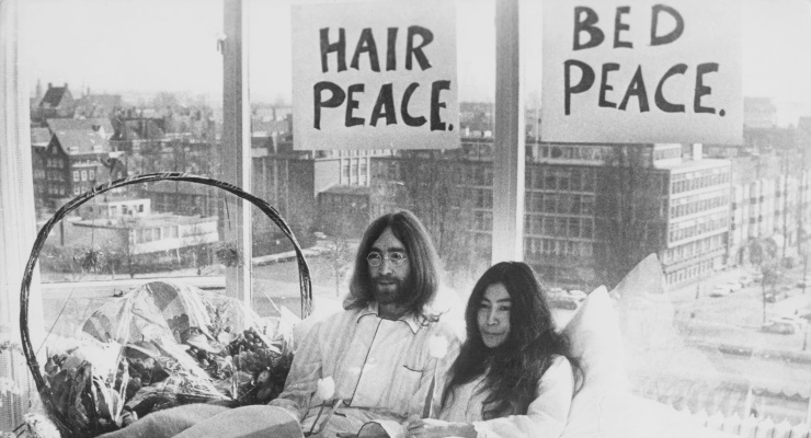 John Lennon’ın katili 40 yıl sonra özür diledi ama…