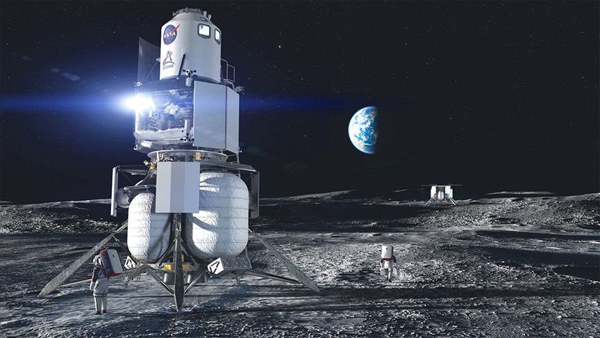 Jeff Bezos’un aracı Ay’a inmeye hazır