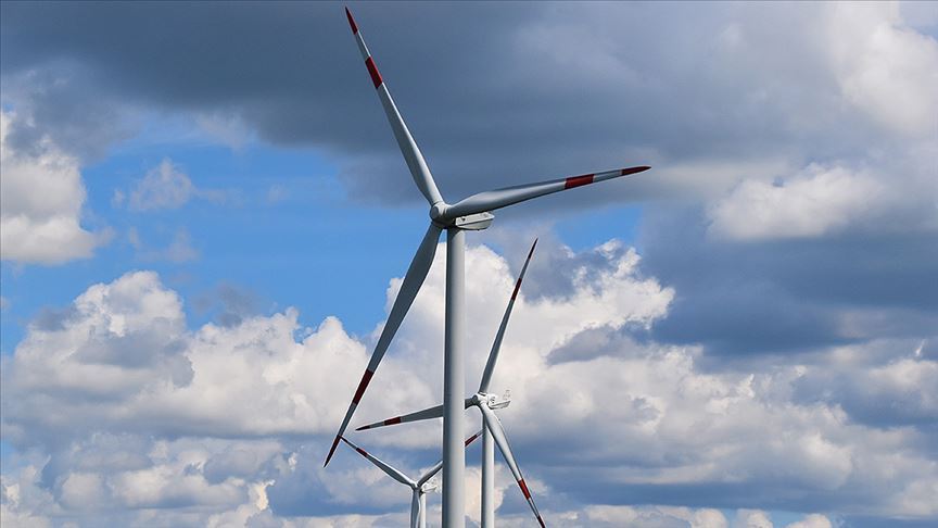 Rüzgar ve yenilenebilir enerji rekor kırdı