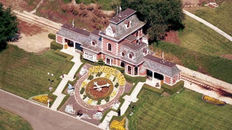 Michael Jackson’ın Neverland’i 22 milyon dolara satıldı