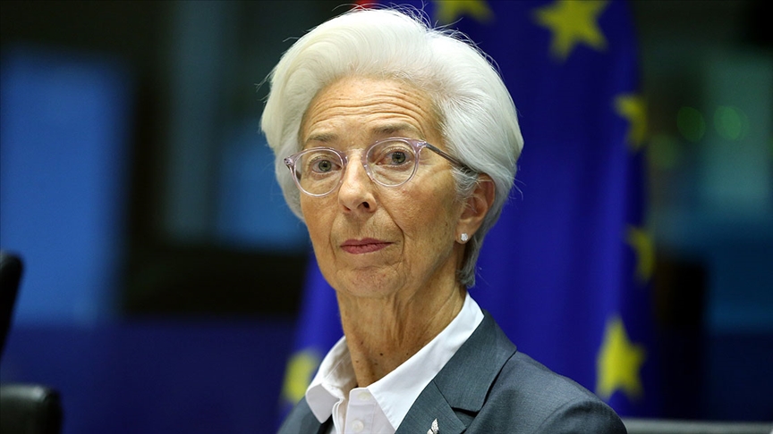 Lagarde Bitcoin’e kayıtsız kalamadı: Düzenleme gerekiyor