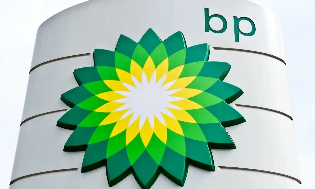 Petrol satışları düştü, BP 5.7 milyar dolar zarar yazdı