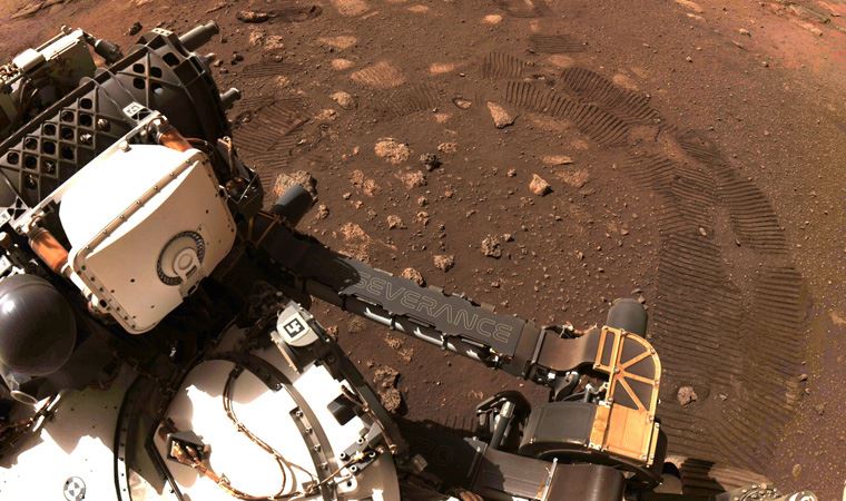 NASA’nın Mars aracı 6.5 metrelik test yürüyüşü yaptı