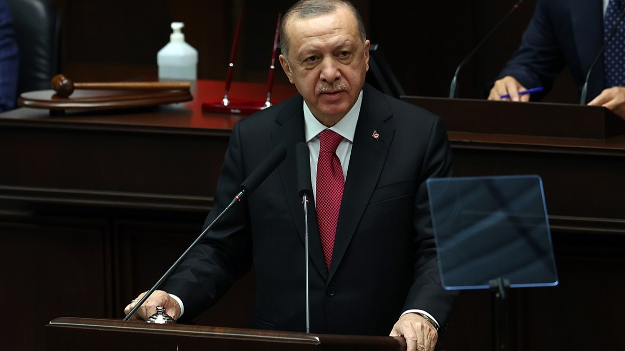 Erdoğan: Neymiş, millet açmış. Hepsi iftira. Aç olarak dolaşanları, buyurun siz de doyuruverin!