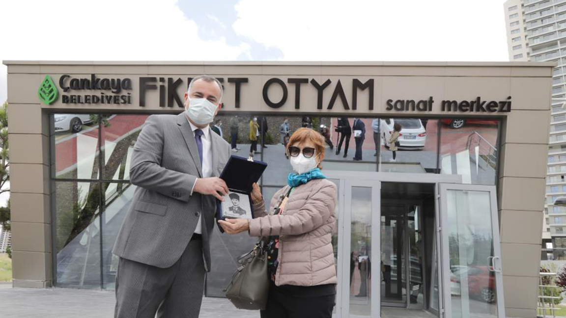 Fikret Otyam Sanat Merkezi kapılarını açtı