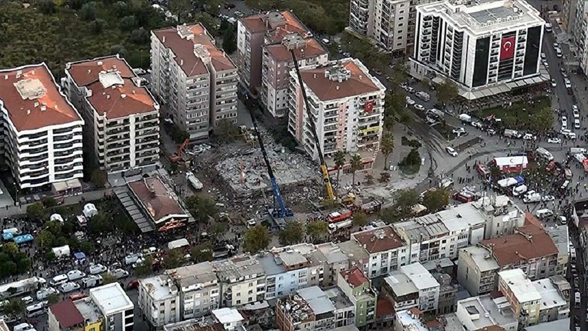 İzmir'de depremde yıkılan Rıza Bey Apartmanı'nın mimarı: Projeyi ben çizmedim