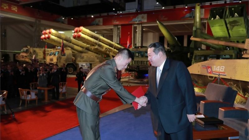 Kim Jong: Yenilmez bir ordu kuracağım