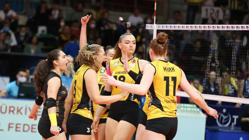 Kadınlar Kupa Voley finali nefes kesti, kazanan Vakıfbank oldu