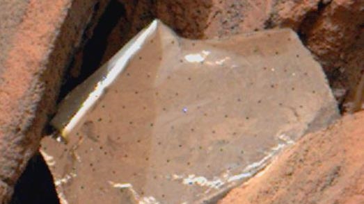 Henüz insan ayağı değmedi ama Mars’a çöp atmayı başardık, sonra da kendi çöpümüzü bulduk