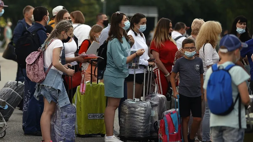 Yabancı turist sayısı pandemi öncesinin yüzde 5 gerisinde kaldı