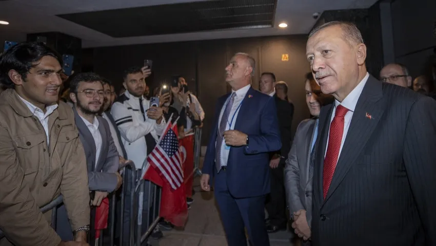 Erdoğan, Tunç Soyer ve Merdan Yanardağ'a yüklendi