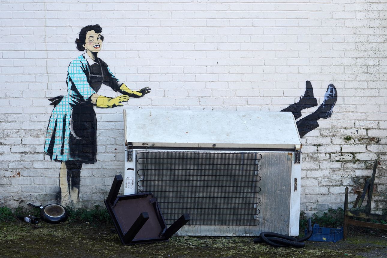 Banksy yeni duvar resmi yaptı, belediye geldi bozdu