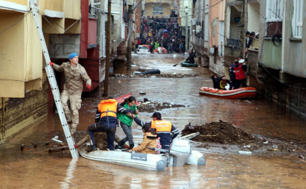 Sel felaketinde ölü sayısı 18’a yükseldi, bir kişi aranıyor