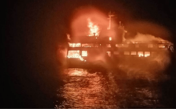 Filipinler’de feribot alev alev yandı: 31 ölü