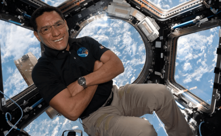 Uzaya 6 aylık görev için gitmişti... ABD'li astronot şimdi rekor kıracak