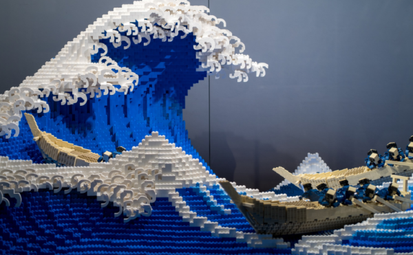 Legodan sanat: ‘Büyük Dalga’ tablosunun 50 bin parçalık replikasını yaptı