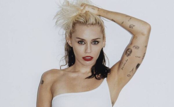 Ayrılık acısının şifreleri, Miley Cyrus’un şarkısını listelerin tepesine koydu, indirmiyor