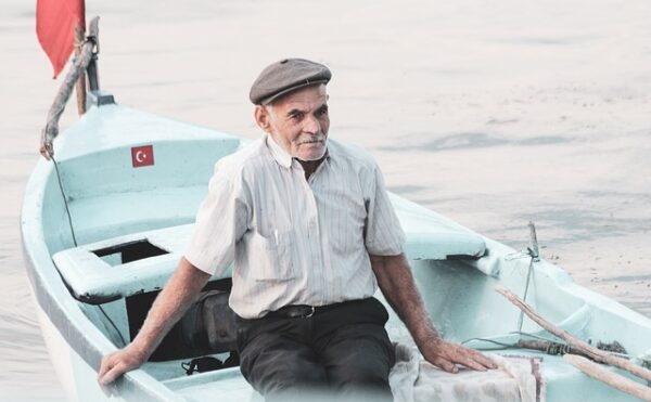 Türkiye’de yaşlı nüfus arttı, 8,5 milyonun 1,6 milyonu yalnız