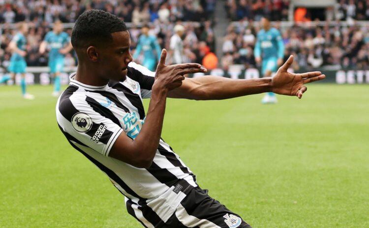 Newcastle United, Tottenham'a yarım düzine gol attı