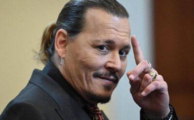 Johny Depp tepkisi Cannes’ın direktörünü kızdırdı: Film Depp’i değil 15. Louis’yi anlatıyor