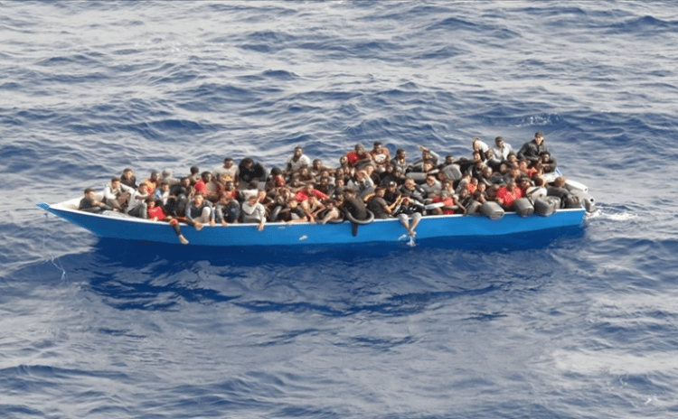 İtalya, göçmen krizine karşı 6 aylık OHAL ilan etti