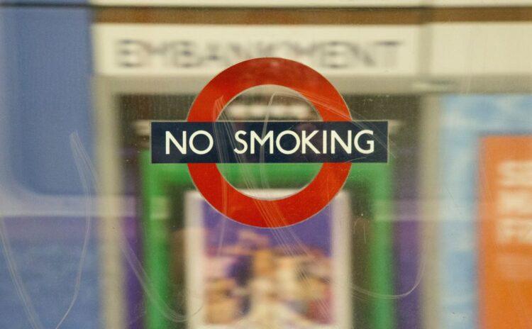 İngiliz türü sigarayla mücadele: Sigarayı bırakmaya teşvik için elektronik sigara kiti dağıtılacak