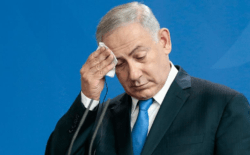 Netanyahu'dan bir taviz daha: Savunma bakanının görevden alınması ertelendi