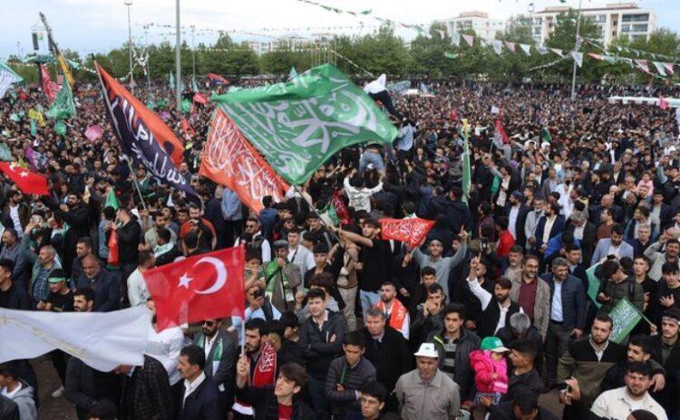 HüdaPar Genel Başkanı: Bu meydan Kürtleri inancından uzaklaştırmak isteyenlere bir mesaj