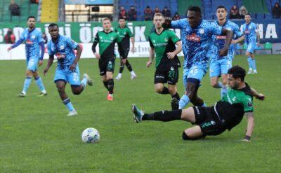 Rizespor son saniye penaltısıyla ikinci sıraya çıktı, Sakaryaspor isyan etti: Şaibe