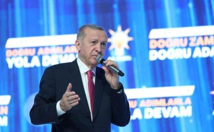 AK Parti seçim beyannamesini açıkladı: Hükümet sisteminde restorasyon, mülakat kaldırılacak, aile sigortası gelecek