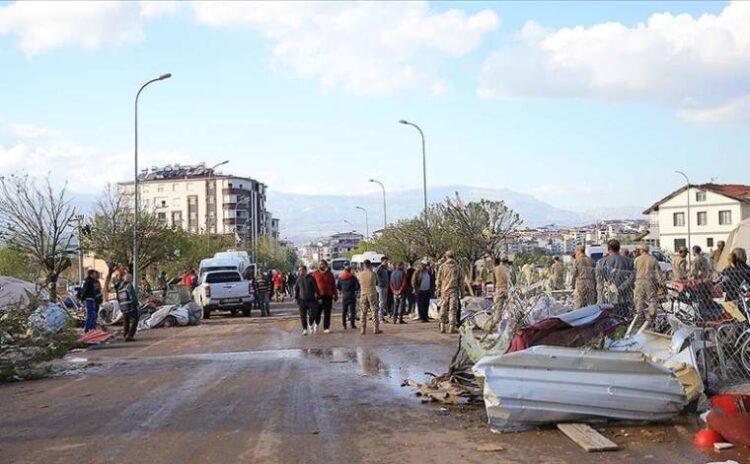 Pazarcık'ı depremin ardından bu kez de fırtına ve hortum vurdu