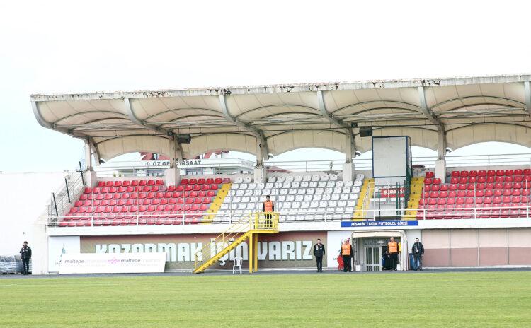 Türkiye liglerinin en pahalı maçı 'seyircisiz' ve tatsız tuzsuz bitti