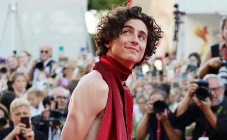 Chanel gururla sunar: Yeni marka yüzü Timothée Chalamet