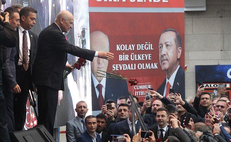 Bahçeli'nin hedefinde İmamoğlu var: Trabzon'un yüz karası