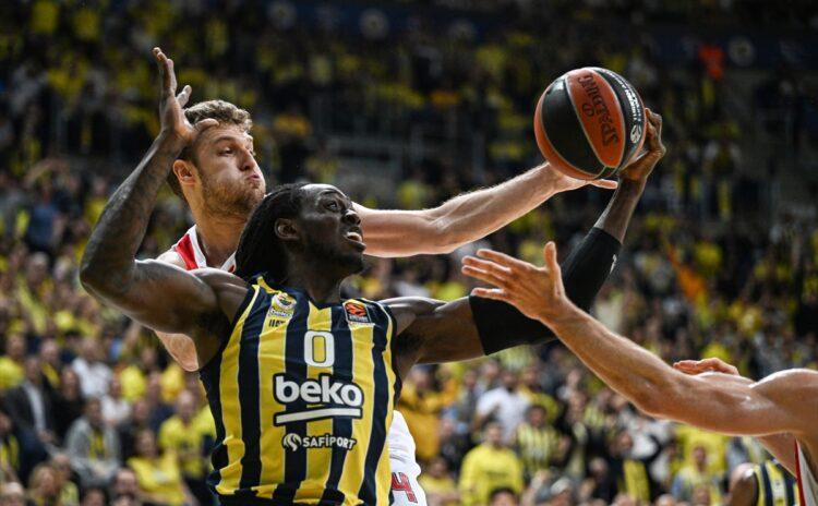 Fenerbahçe'den müthiş inat: Seriyi Pire'ye taşıdılar