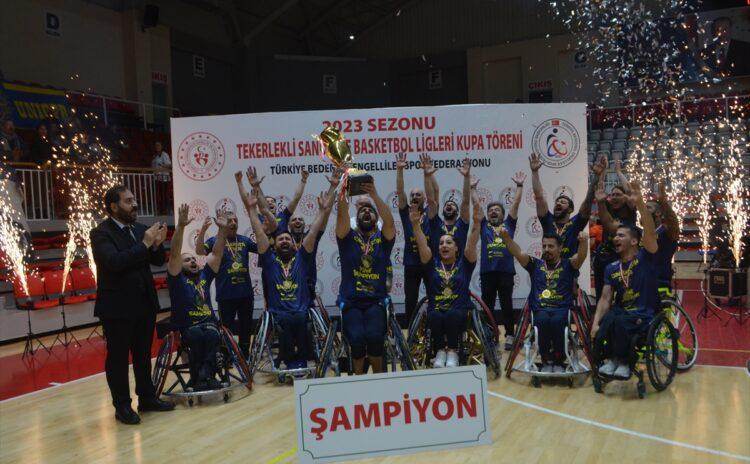 Fenerbahçe unvanını kaptırmadı: Şampiyon