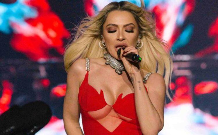 Hadise'den depremzedeler yararına dev konser