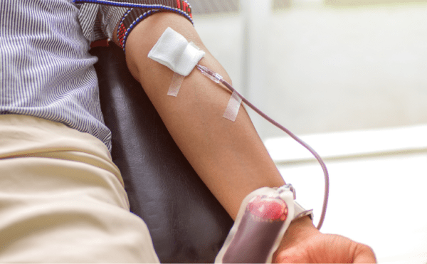 FDA, gay ve biseksüel kan bağışçılarına yönelik kısıtlamalarını kaldırdı
