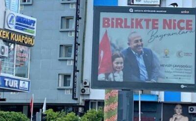 İlçe Seçim Kurulu’ndan Mevlüt Çavuoğlu pankartına toplatma kararı