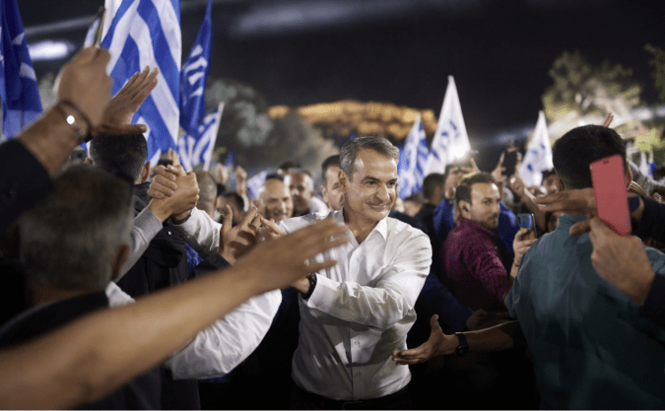 Yunanistan'da sandıktan açık ara Miçotakis çıktı ama tek başına iktidar değil