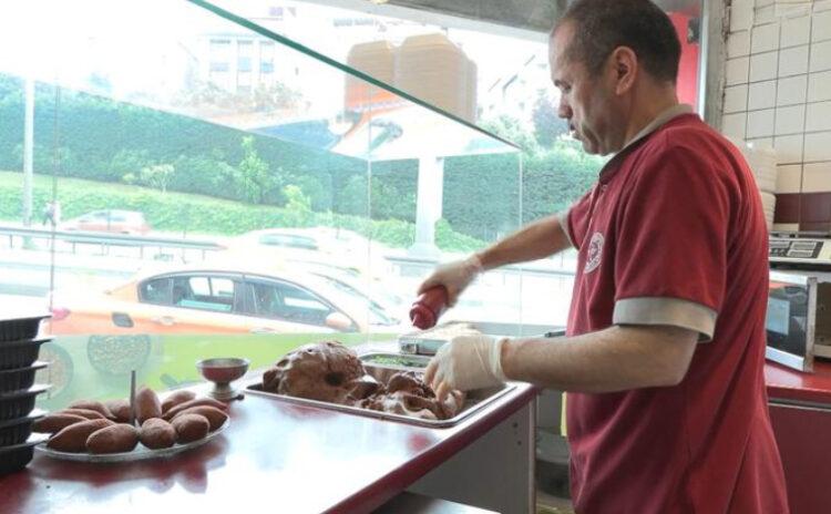 Vedat Milor çiğ köftecileri kızdırdı: Kısırda ısrar ediyor