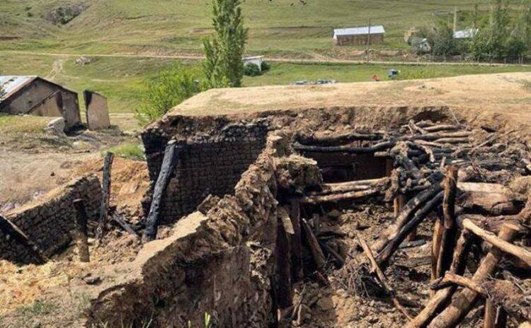 Köyün 6 noktasında çıkan yangında 'kundaklama' şüphesi: Hayvanlar öldü, ev ve ahırlar yandı