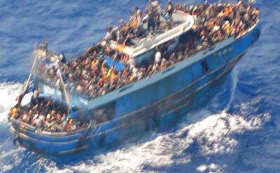 Yunanistan faciasında kritik iddia: ‘Yunan Sahil Güvenliği botu çekerken batırdı’