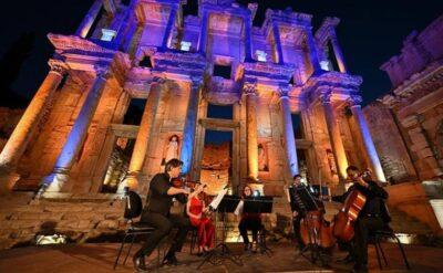 Wiener Kammersymphonie, Efes Antik Kenti’ndeydi