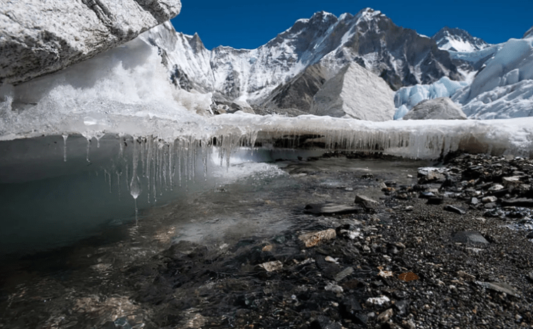 Himalayalar 2100 yılına kadar buzullarının yüzde 75'ini kaybedebilir