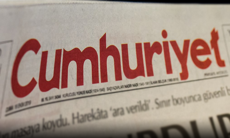 Cumhuriyet'te kriz sürüyor: Sitenin genel yayın yönetmeni de istifa etti