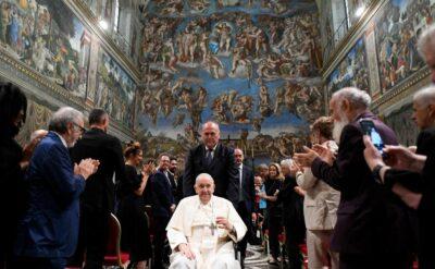Papa sanatçıları ağırladı, Ferzan Özpetek de oradaydı