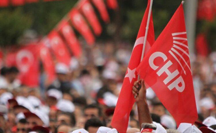 CHP kongresinde 'değişim' atışması: 'Mavi liste İmamoğlu'na yakın' deyince ortalık karıştı