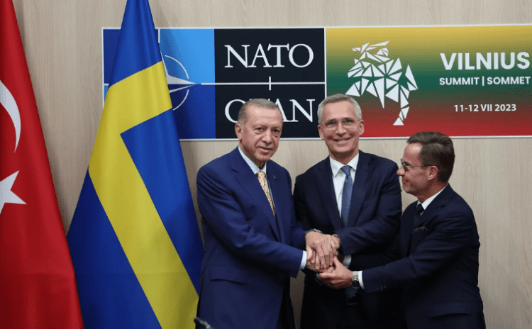 Erdoğan, İsveç'in üyeliğine onay verdi, NATO'da kriz bitti