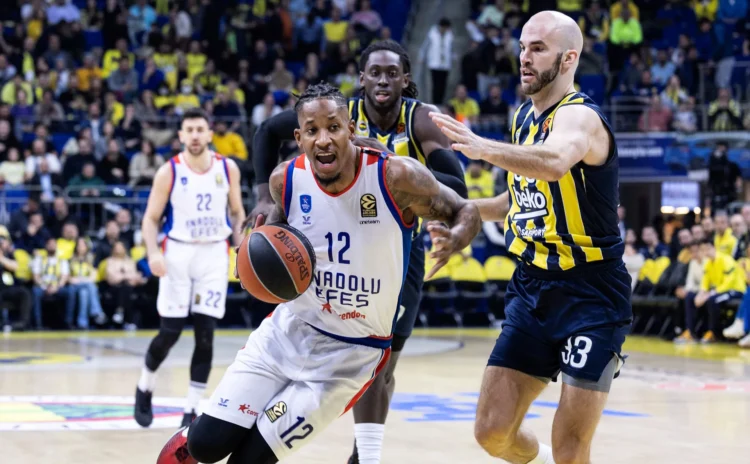 EuroLeague'de fikstür açıklandı: Fenerbahçe İstanbul'da, Efes Barcelona'da sezonu açıyor